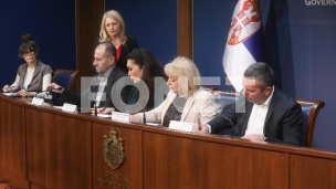 Radi 94 odsto škola
